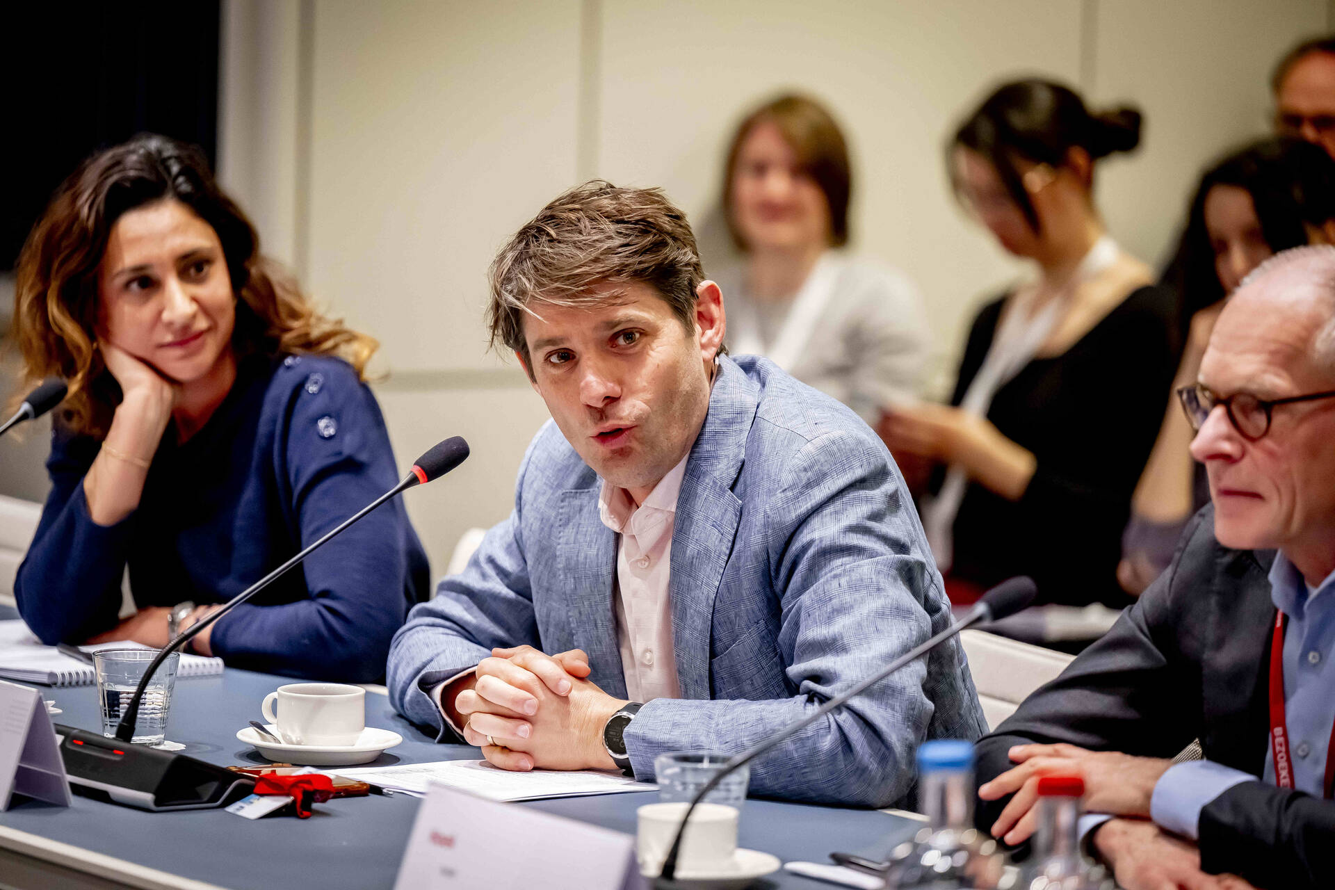 V.l.n.r.: Anne de Groot (AFM), Arjan Vliegenthart (Nibud) en Wim Hoek (PWRI).