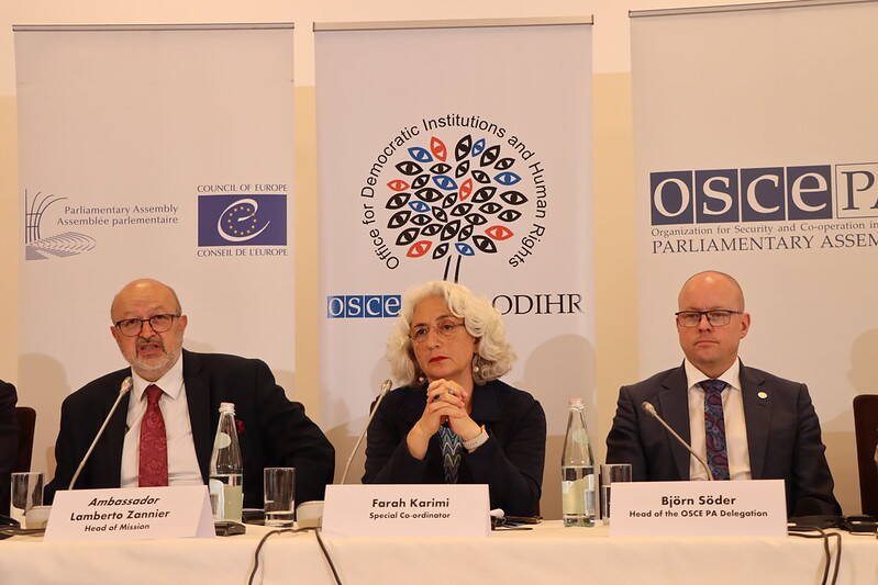 Senator Karimi als leider van de OVSE-waarnemingsmissie