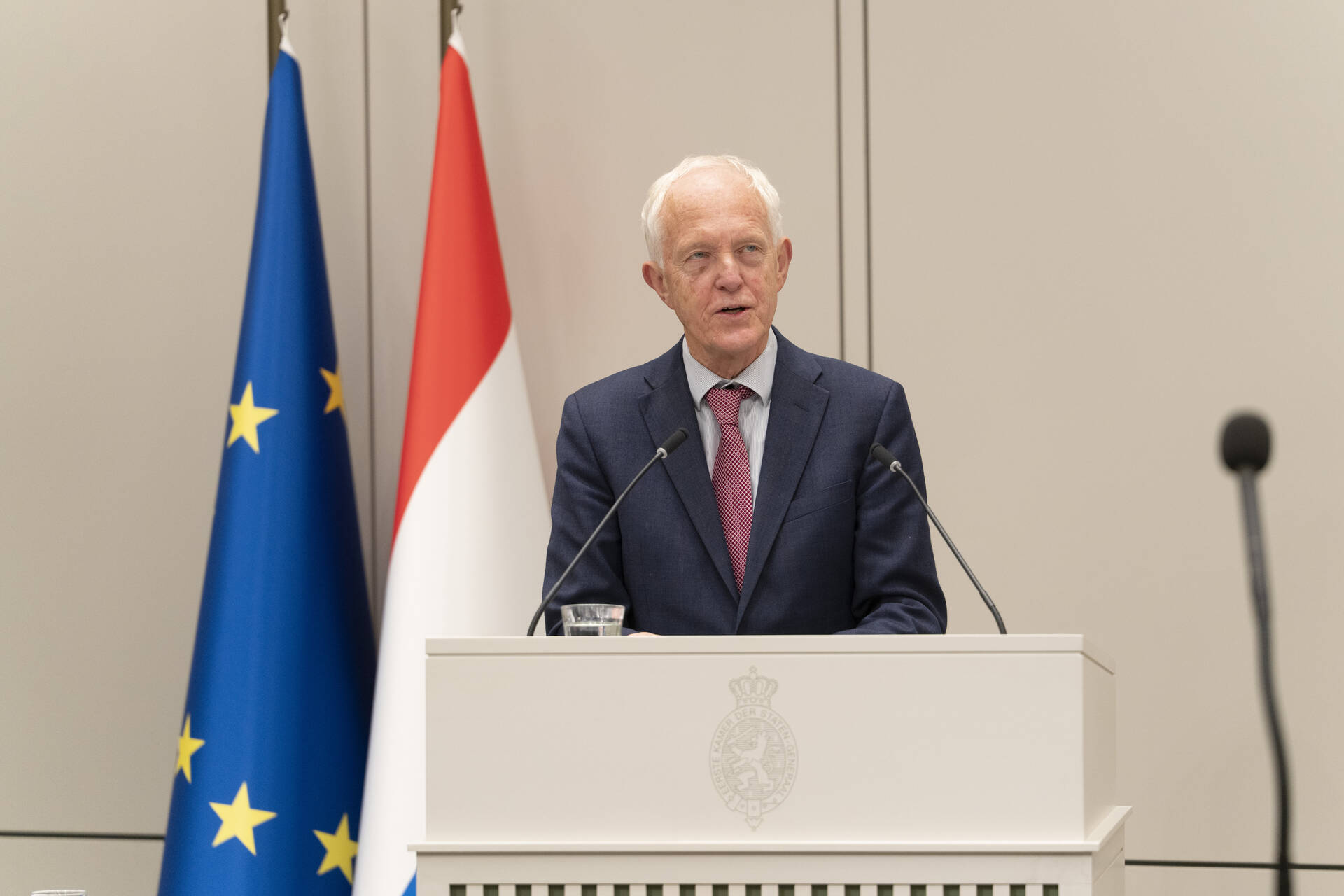 Senator Van der Goot (OPNL)